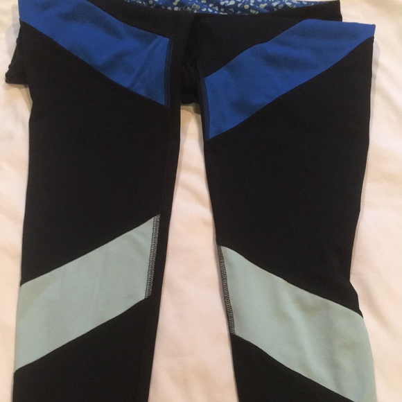 Champion Yoga Pants - Picture 3 of 5